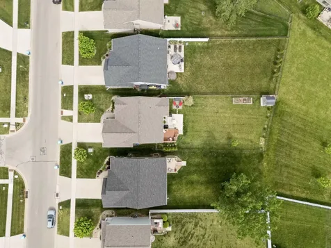 1317 Hummingbird Circle Waterloo IA 50702