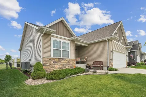 1317 Hummingbird Circle Waterloo IA 50702