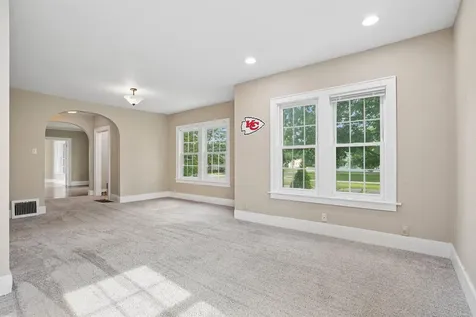 125 Home Park Boulevard Waterloo IA 50701