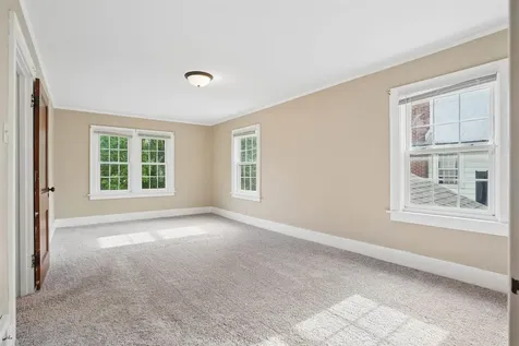 125 Home Park Boulevard Waterloo IA 50701