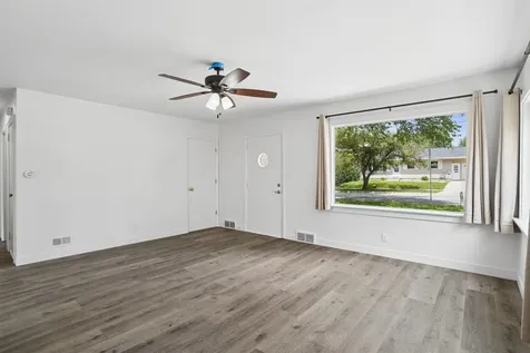 716 W 18th Street Cedar Falls IA 50613