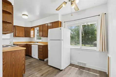 716 W 18th Street Cedar Falls IA 50613