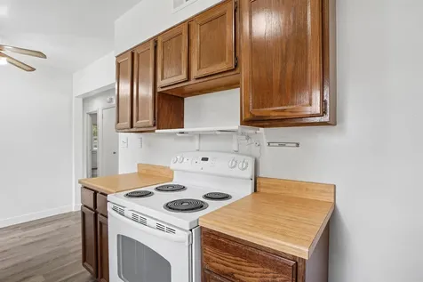 716 W 18th Street Cedar Falls IA 50613