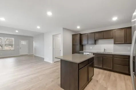 124 Axlewood Drive Waterloo IA 50701