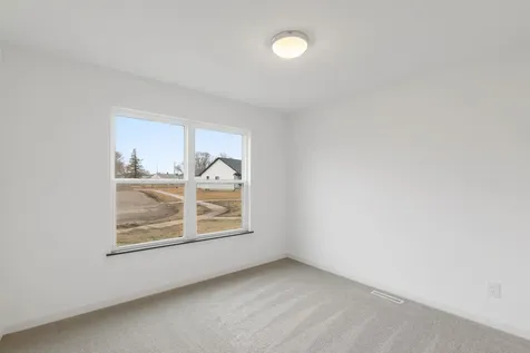 124 Axlewood Drive Waterloo IA 50701