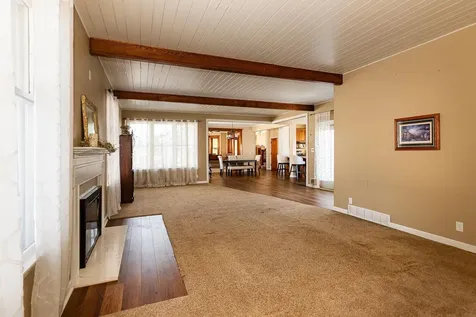 208 W 6th Street Sumner IA 50674