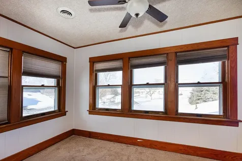 208 W 6th Street Sumner IA 50674
