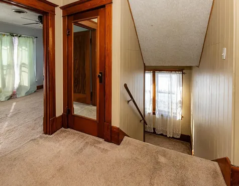 208 W 6th Street Sumner IA 50674
