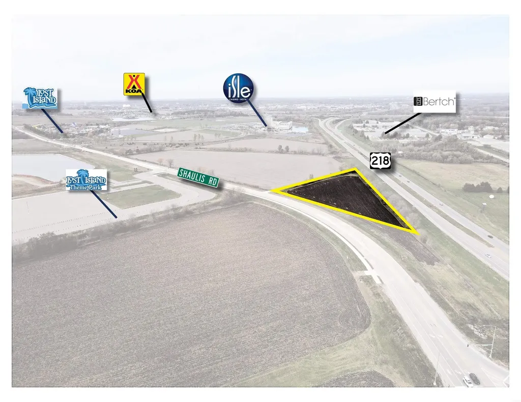 +/- 3.88 Acres Shaulis Road Waterloo IA 50701