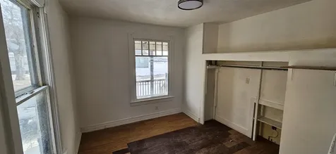 607 Logan Avenue Waterloo IA 50703