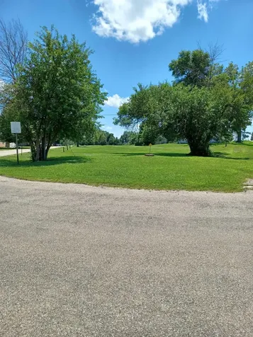 Grand Street Gladbrook IA 50635