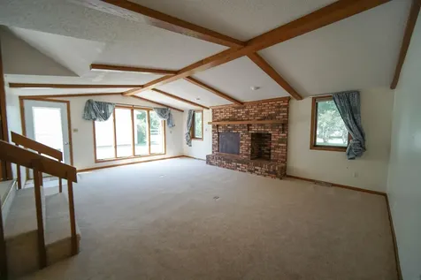 610 7th Avenue Ackley IA 50601