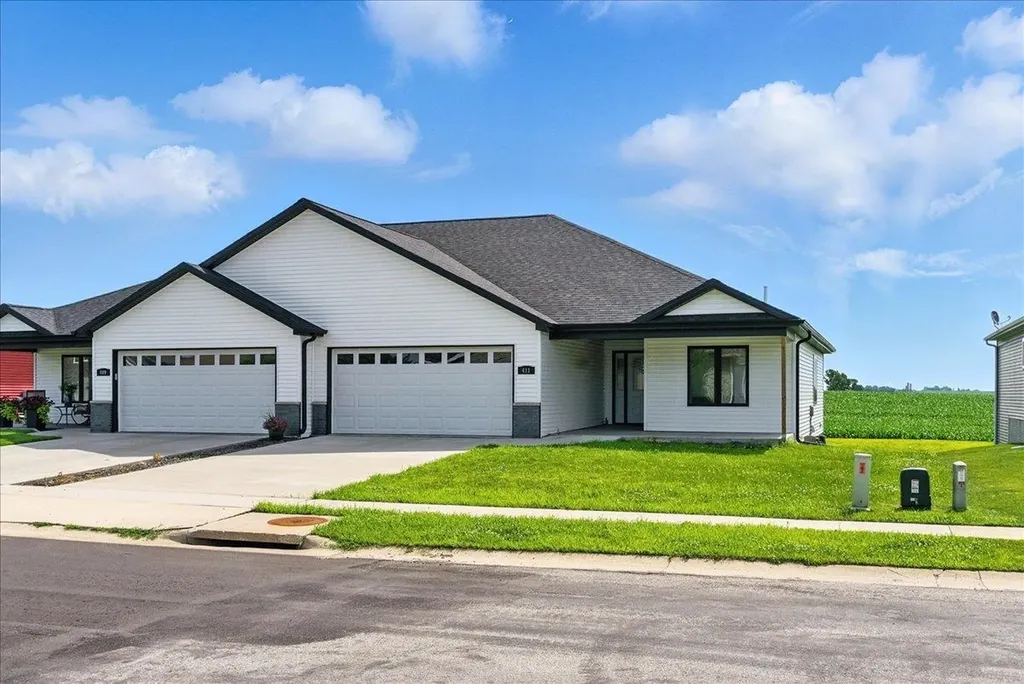411 Pine Street Janesville IA 50647
