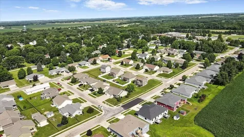411 Pine Street Janesville IA 50647
