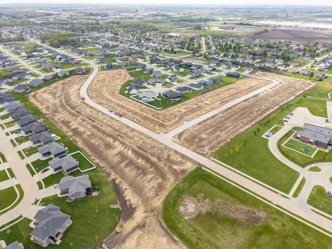Lot 29 Elizabeth Drive Cedar Falls IA 50613