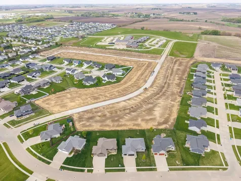 Lot 34 Elizabeth Drive Cedar Falls IA 50613