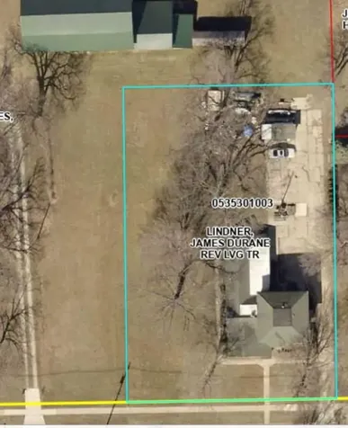 102 NW 9th Avenue Waverly IA 50677