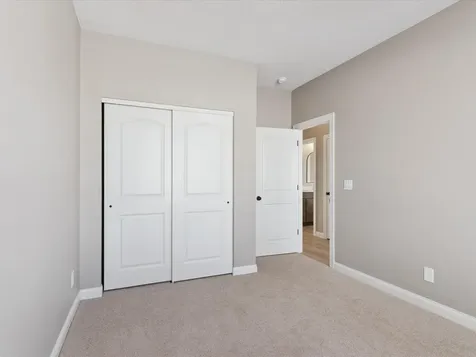 1522 Pebble Stone Place Cedar Falls IA 50613