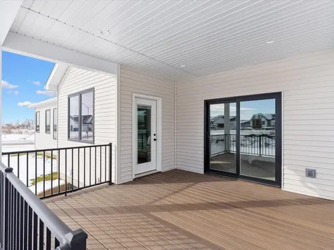 1522 Pebble Stone Place Cedar Falls IA 50613