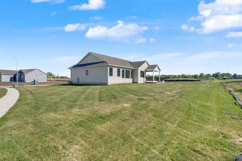 1522 Pebble Stone Place Cedar Falls IA 50613