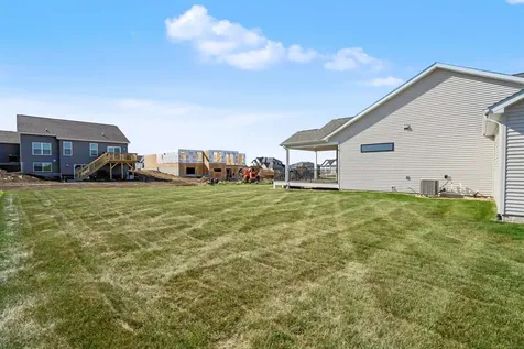 1522 Pebble Stone Place Cedar Falls IA 50613