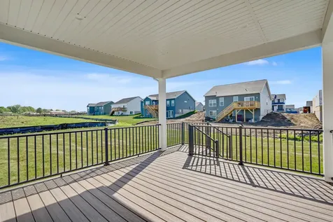1522 Pebble Stone Place Cedar Falls IA 50613