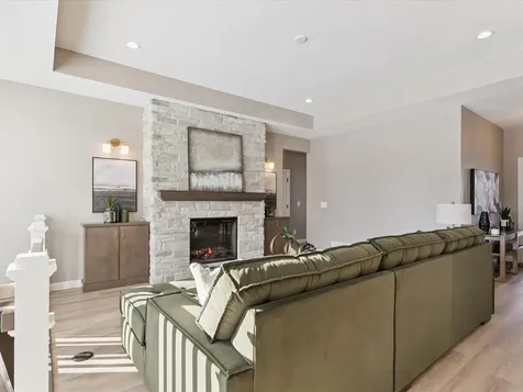 1522 Pebble Stone Place Cedar Falls IA 50613