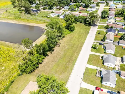 Lots Lakeside Street Waterloo IA 50703