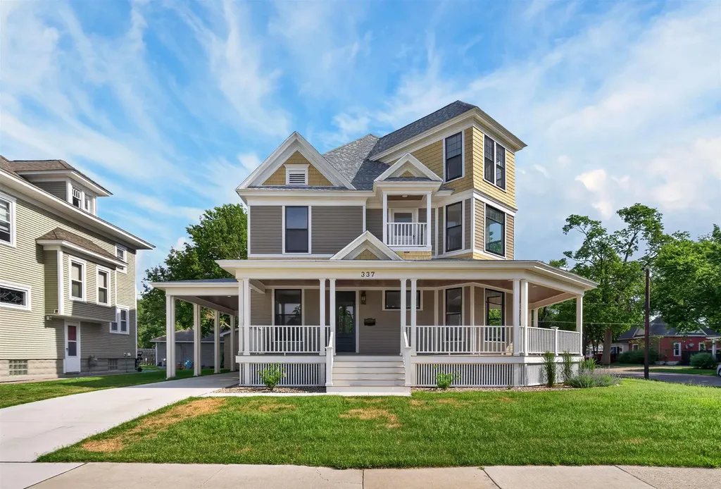 337 Almond Street Waterloo IA 50703