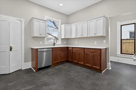 337 Almond Street Waterloo IA 50703