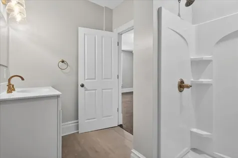 337 Almond Street Waterloo IA 50703