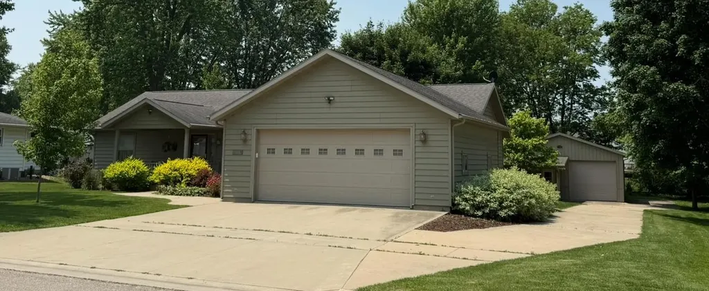 1107 Freeman Street Charles City IA 50616