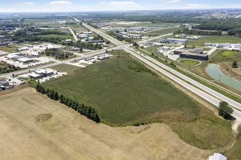 Hwy 63 Land Waterloo IA 50701
