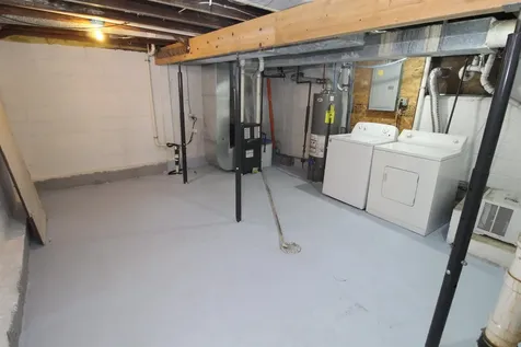 712 Upton Avenue Waterloo IA 50701