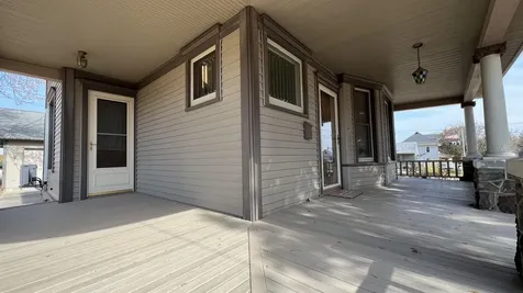 306 E Prospect Street New Hampton IA 50659
