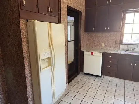 301 Riverside Drive Charles City IA 50616