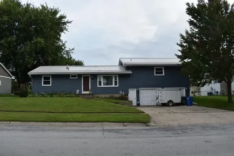 221 Prestien Drive Denver IA 50622