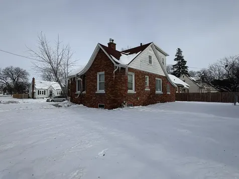 903 Kimball Avenue Waterloo IA 50702