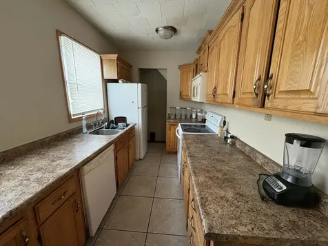 903 Kimball Avenue Waterloo IA 50702