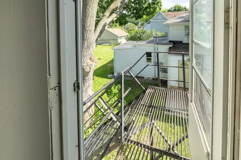 524 W 6th Street Cedar Falls IA 50613