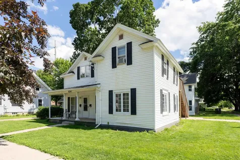 524 W 6th Street Cedar Falls IA 50613