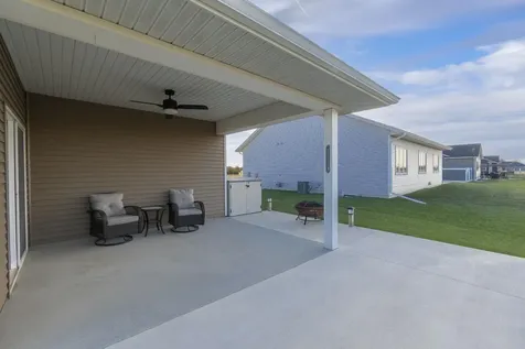 711 W 6th Street Janesville IA 50647