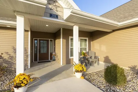 711 W 6th Street Janesville IA 50647