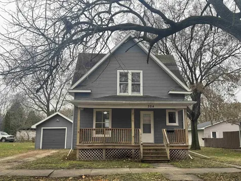 304 8th Avenue Charles City IA 50616