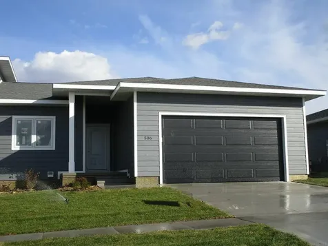 405 Golden Lane Cedar Falls IA 50613