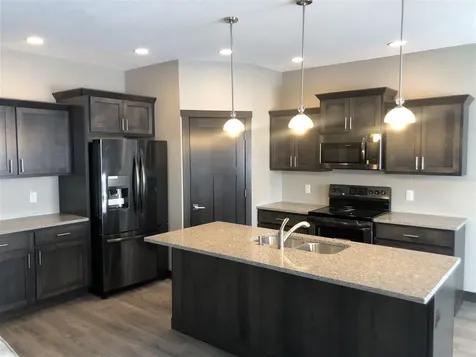 405 Golden Lane Cedar Falls IA 50613
