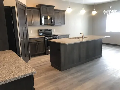 405 Golden Lane Cedar Falls IA 50613
