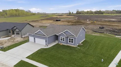 4702 Wild Horse Drive Cedar Falls IA 50613