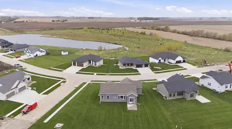 4702 Wild Horse Drive Cedar Falls IA 50613