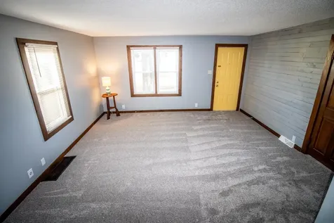 1309 Grandview Avenue Waterloo IA 50703